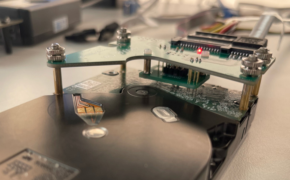iCube using a Western Digital PCB 2060-800067 Adapter to recover data.